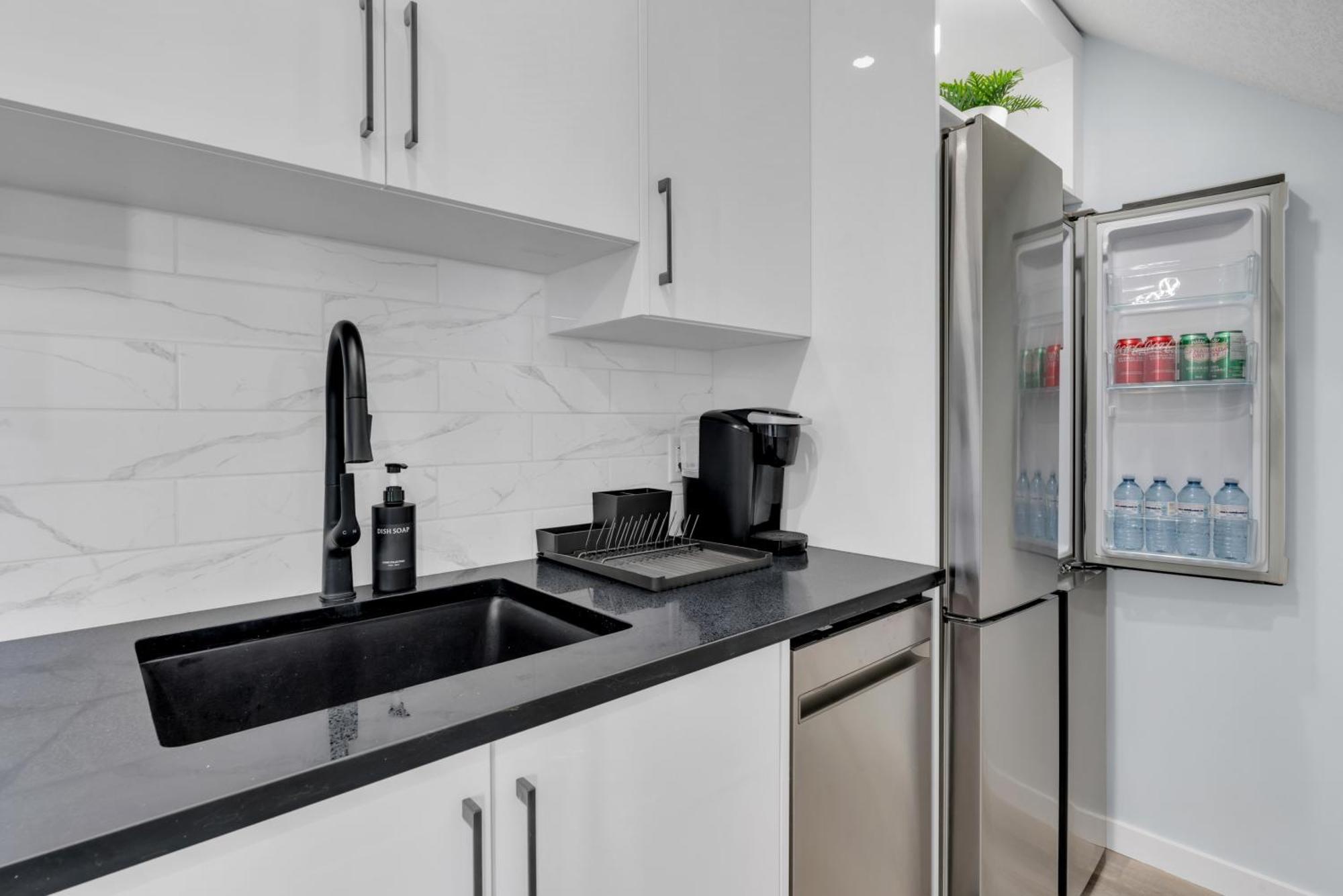 You Will Love This 2Br Guest Suite In Se คาลการี ภายนอก รูปภาพ